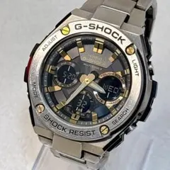 CASIO G-SHOCK GST-W110D 電波ソーラー 黒金のサムネイル