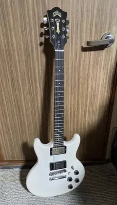 Guild 80年代 M-80 リフィニッシュ　ビンテージ　ギルド　エレキギター Guild 80年代 M-80 リフィニッシュ ビンテージ ギルド エレキギター
