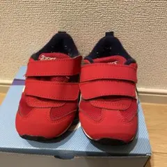 asics キッズスニーカー レッド　赤色　SUKUSUKU IDAHO