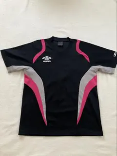 umbro アンブロ 半袖 プラクティスシャツ ブラック ピンク　サイズMのサムネイル