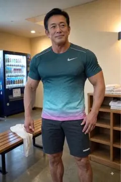 NIKE DRI-FIT 半袖Tシャツ グラデーション 日本未発売