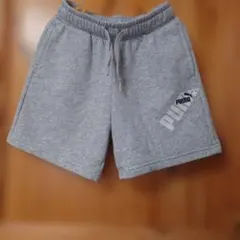 PUMA グレー ハーフパンツ