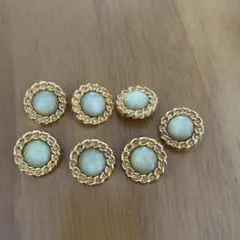 Item thumbnail for item 95cf7ae7-7af8-4bdb-95fc-0d0a164b1e2f