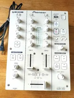 Item thumbnail for item 1ac6a4fa-47c4-42ce-a552-fe9703131d28