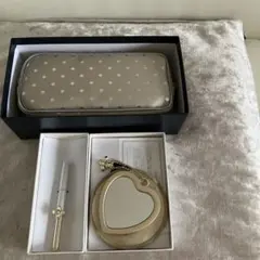 MIKIMOTO リップブラシとポーチとハート型ミラーのサムネイル
