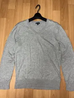 【Gap】Vネックニットのサムネイル