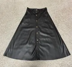 ZARAフェイクレザーロングスカート