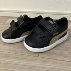 プーマ　靴　シューズ　ブラック　ゴールド　13cm