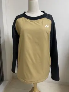 YONEX（ヨネックス）ユニ　Vネックブレーカー新品同様