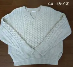 GU　キーネックニットセーター　Sサイズ