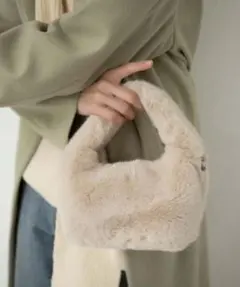 fifth フィフス　 2wayフェイクファーミニバッグ　ホワイト　アイボリー