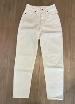 H&Mホワイトテーパードデニム パンツ　S EUR34