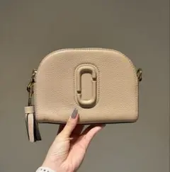 Marc Jacobs ベージュ ラウンドショルダーバッグ