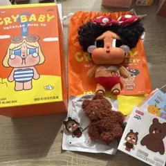 POPMART cry baby ぬいぐるみペンダント