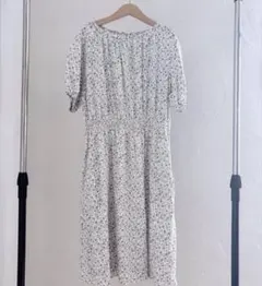 UNIQLO KIDSユニクロキッズ　小花柄半袖ワンピース　半袖　夏