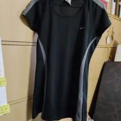Nike　ナイキ　黒　フレンチスリーブ　ロングTシャツ　ワンピース　XLのサムネイル