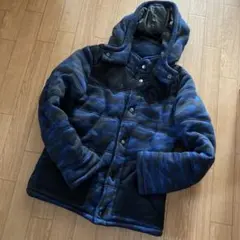 迷彩柄ダウンジャケット（青系）