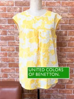 美品♡ベネトン♡ 黄色 花柄 ノースリーブ シアーシャツ XSサイズのサムネイル