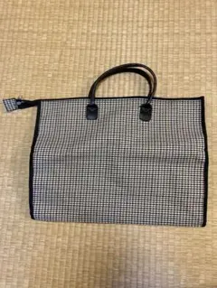 Item thumbnail for item 7e793267-4e69-47c3-945b-7debbfbc3a72