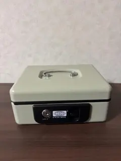 新品未使用】ホワイトキャッシュボックス DRW-A01 鍵付き - メルカリ