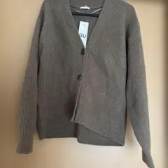 GU パフィータッチパフスリーブカーディガン　S