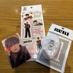 白岩瑠姫　ボイスキーホルダー　ステッカーJO1 POPUP 白岩瑠姫 ボイスキーホルダー ステッカーJO1 POPUP - メルカリ