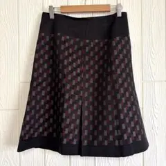 ARTISAN スカート 黒と赤のチェック柄 レディース 美品 ひざ丈