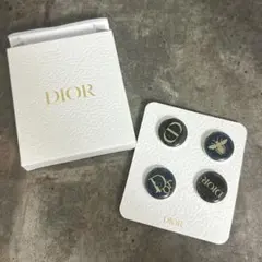 Dior キーホルダー・ピンバッジセット 楽天市場】ディオール Dior ピンバッチ4点セット ブローチ ロゴ