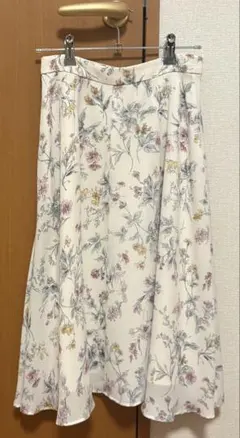 NATURAL BEAUTY BASIC 花柄フレアスカート XS