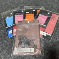 ワンピース一番くじ　サコッシュ　マルチケース 複数色