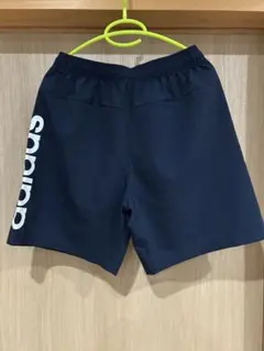 adidasネイビーショートパンツ サイドロゴ付き