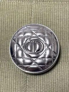 【お値下げ中】ディオールスキン フォーエヴァー イドラ グロウ クッション