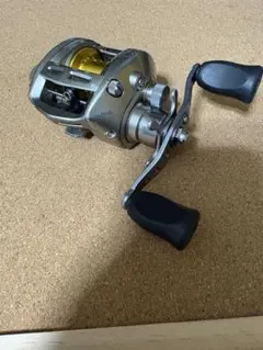 シマノ AXIS 100 RH452 美品 ベイトリール 海外モデル 回転良好 - メルカリ