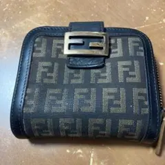 FENDI二つ折り財布