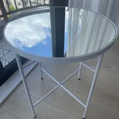 サイドテーブル