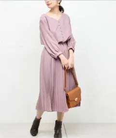 ラベンダーカラーワンピース