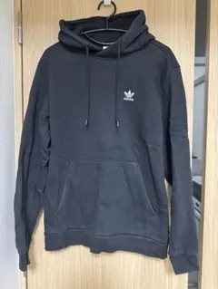 adidas ブラック パーカー フード付き