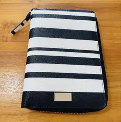 美品kate spade NEW YORK ボーダー柄 システム手帳カバーのサムネイル
