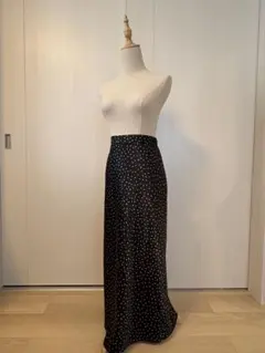 グリーンレーベルリラクシング　サテン　スカート　フリーサイズ　ドット　水玉