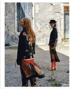 グッチ　gucci フラワー　フレア　スカート　ティアード　ロングスカート GU(ジーユー)の「ティアードフレアロングスカート(フラワーA