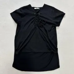 moussy マウジー　ブラック 半袖シャツ　レースアップ　ドレープ加工デザインのサムネイル