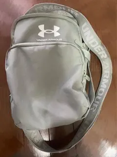 UNDER ARMOR ショルダーバッグ