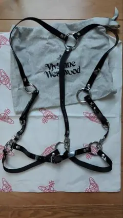 本日価格Vivienne Westwood スタッズハーネス - メルカリ