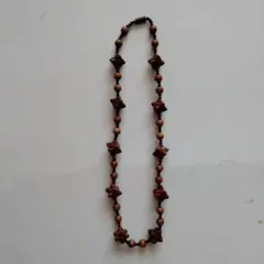 ウッディ調ネックレス