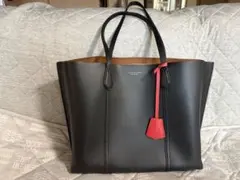 TORY BURCH ペリー　トートバッグ ブラック 現行品のサムネイル