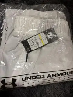 UNDER ARMOUR ホワイト トレーニングパンツMDサイズ　新品未開封