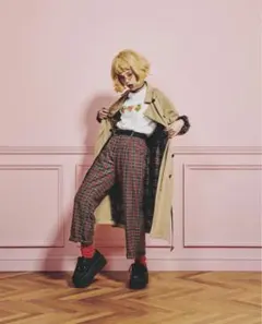 赤とグレーのチェック柄ワイドパンツ　プニュズ