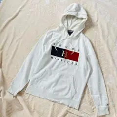 Tommy Hilfiger パーカー 白 ロゴ刺繍 M〜L 春コーデ 男女兼用