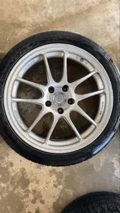 Enkei PF01 18インチ ホイールタイヤセットのサムネイル