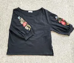 【earth music＆ecology】花柄刺繍の5分袖トップス